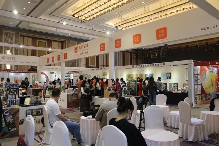 專業(yè)多語種會(huì)議服務(wù) 同聲傳譯、速錄與攝影攝像，覆蓋北上廣深蘇等地